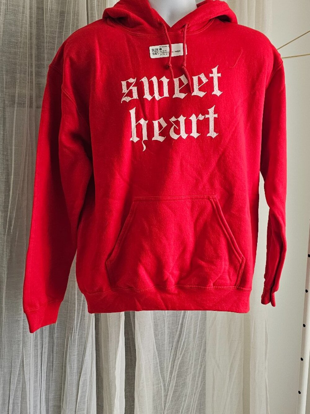 Unisex Sweet Heart Hoodie Red Size M NEW